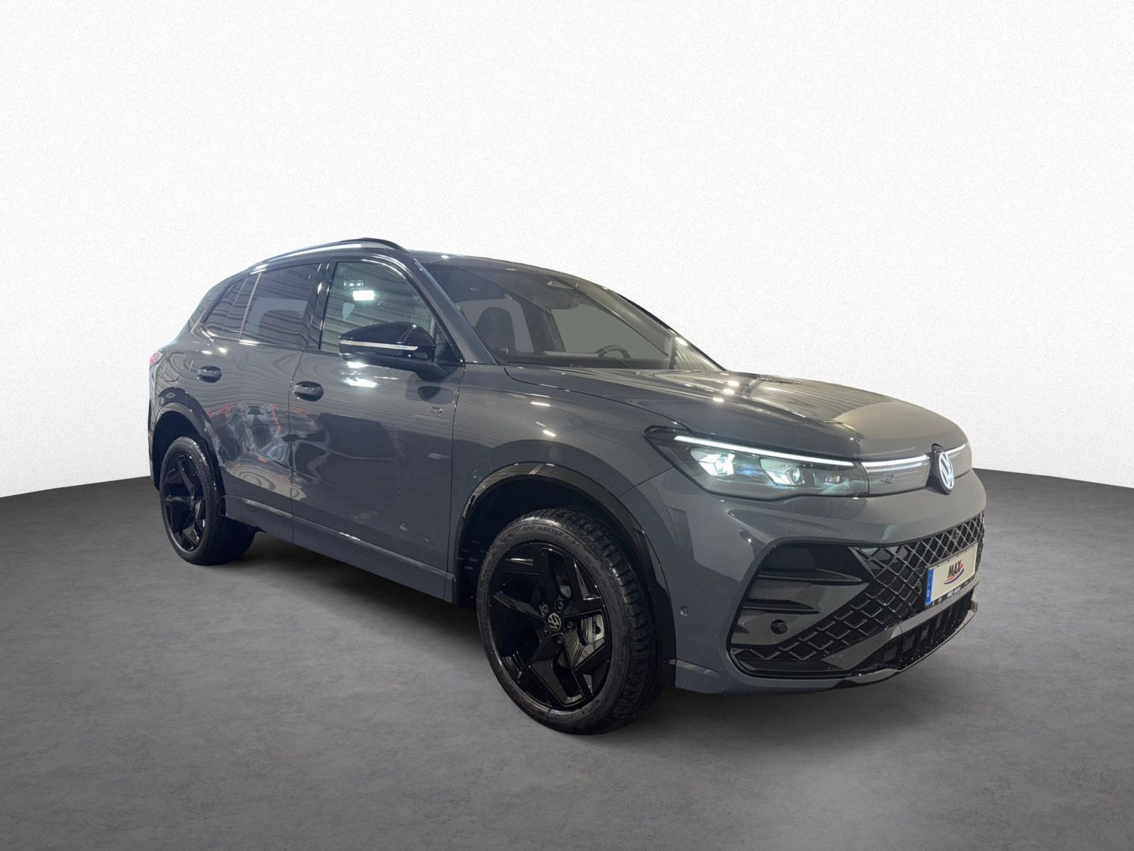 Tiguan R-Line 2.0 TDI 4M DSG PANO+AHK+NAVI+KAMERA+IQ-LIGHT