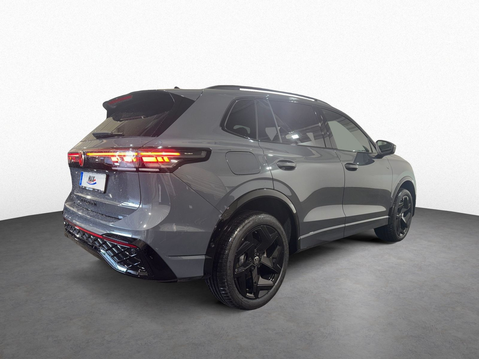 Tiguan R-Line 2.0 TDI 4M DSG PANO+AHK+NAVI+KAMERA+IQ-LIGHT