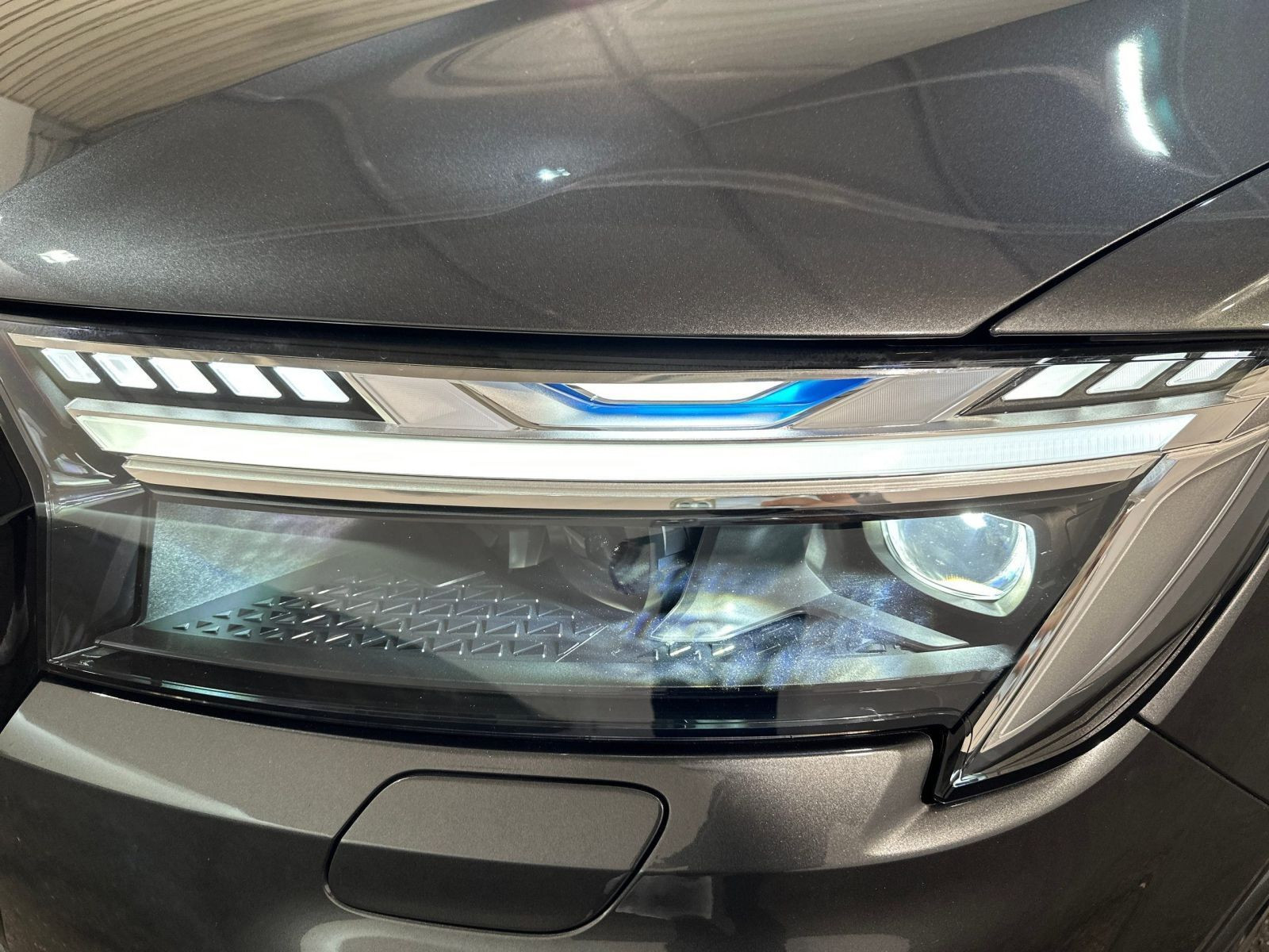 Q7 50 TDI Q 7-SITZER S LINE +HD-MATRIX+PANO+AHK+