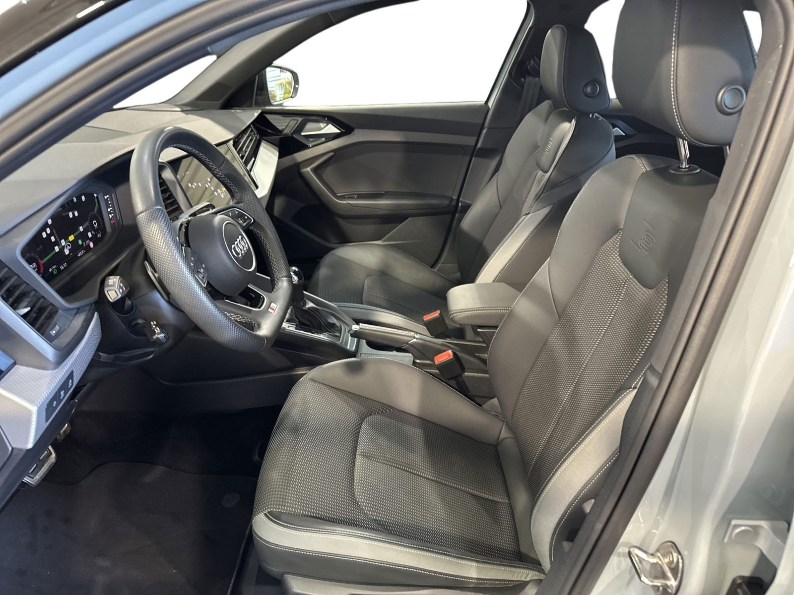 A1 Sportback 30 TFSI S LINE LED+OPTIK+SONOS+NAVI