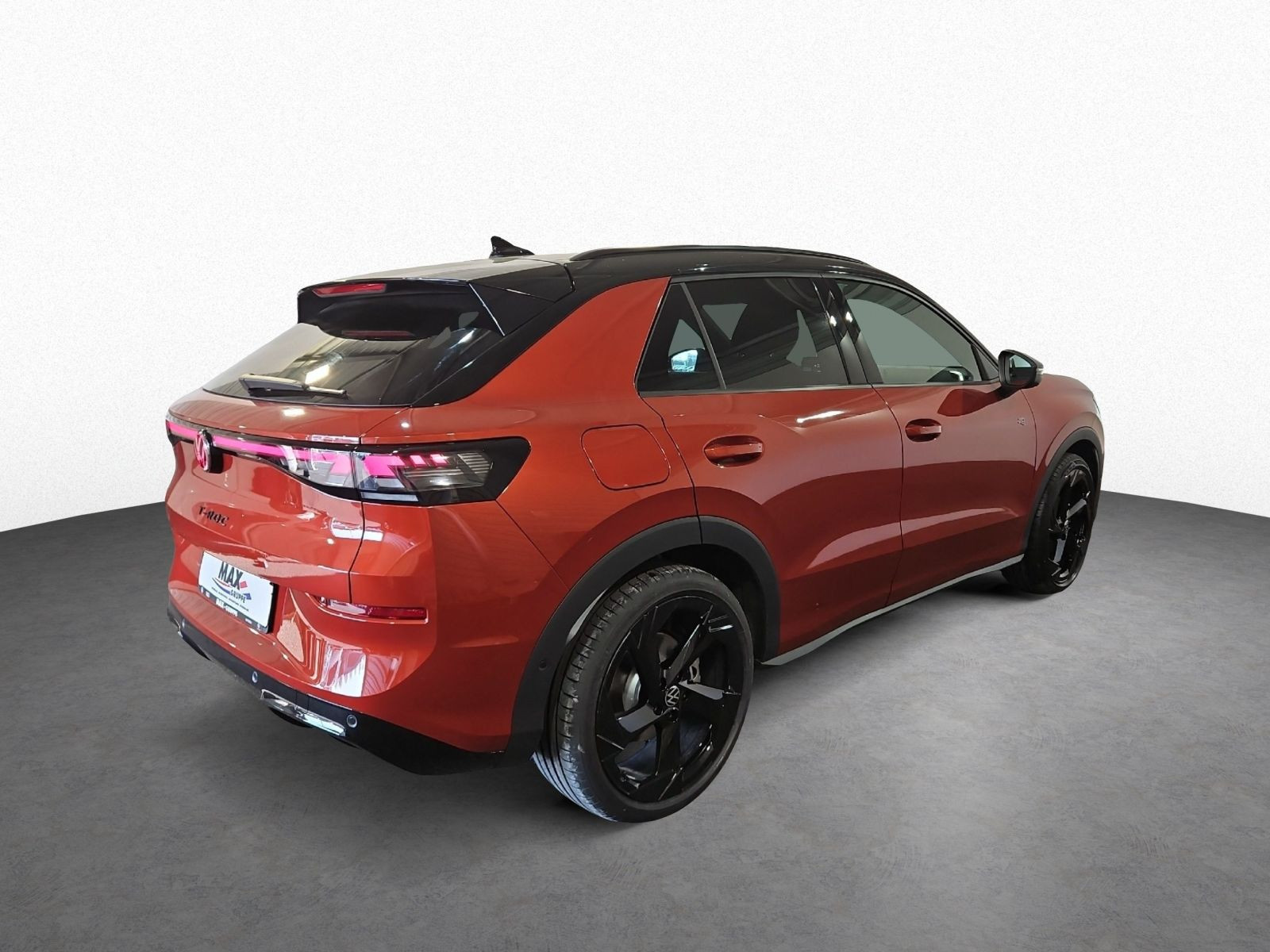 T-Roc R-Line 1.5 l eTSI DSG LEDER+PANO+AHK+HARMAN-KARDON