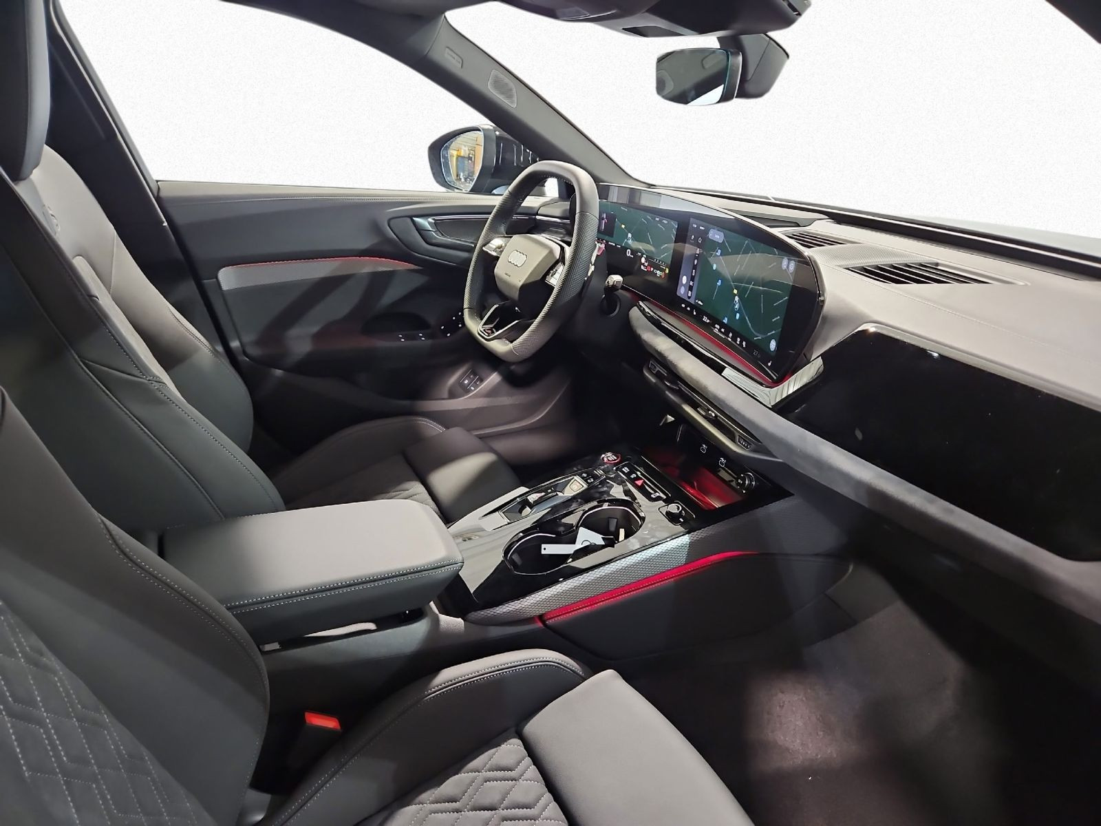 A5 Avant e-hybrid quattro +0,5% VeSt*B&O*AHK*TECH-PLUS*