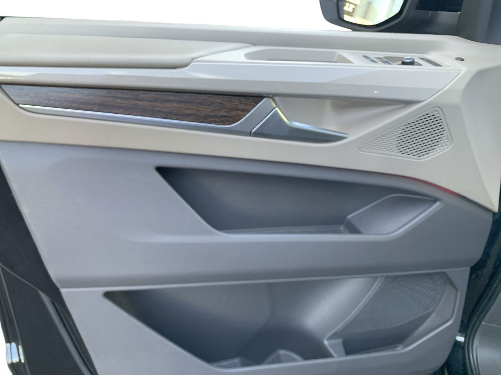 Multivan Style LÜ 2.0 TSI 150 kW DSG*Leder*Standh*Matrix*Kamera