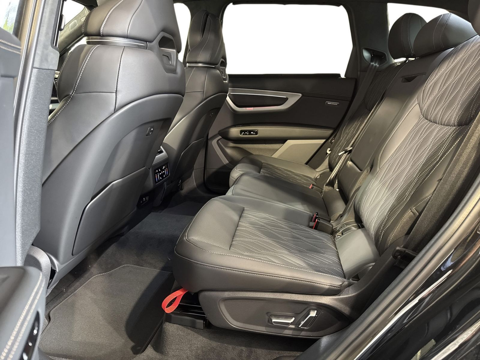 Q7 SUV TDI S-LINE 140.570¤ UPE 7SITZER