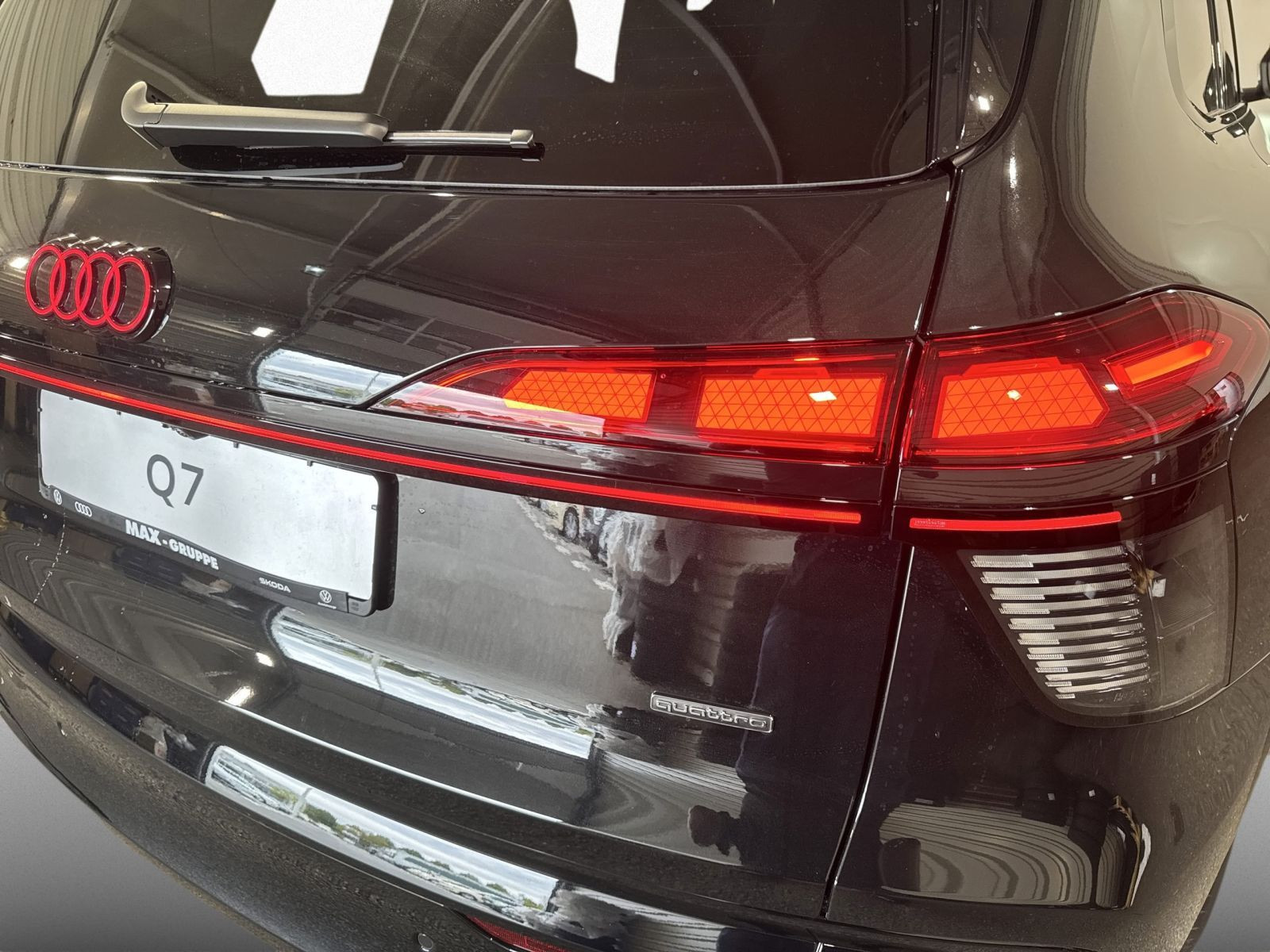 Q7 SUV TDI S-LINE 140.570¤ UPE 7SITZER