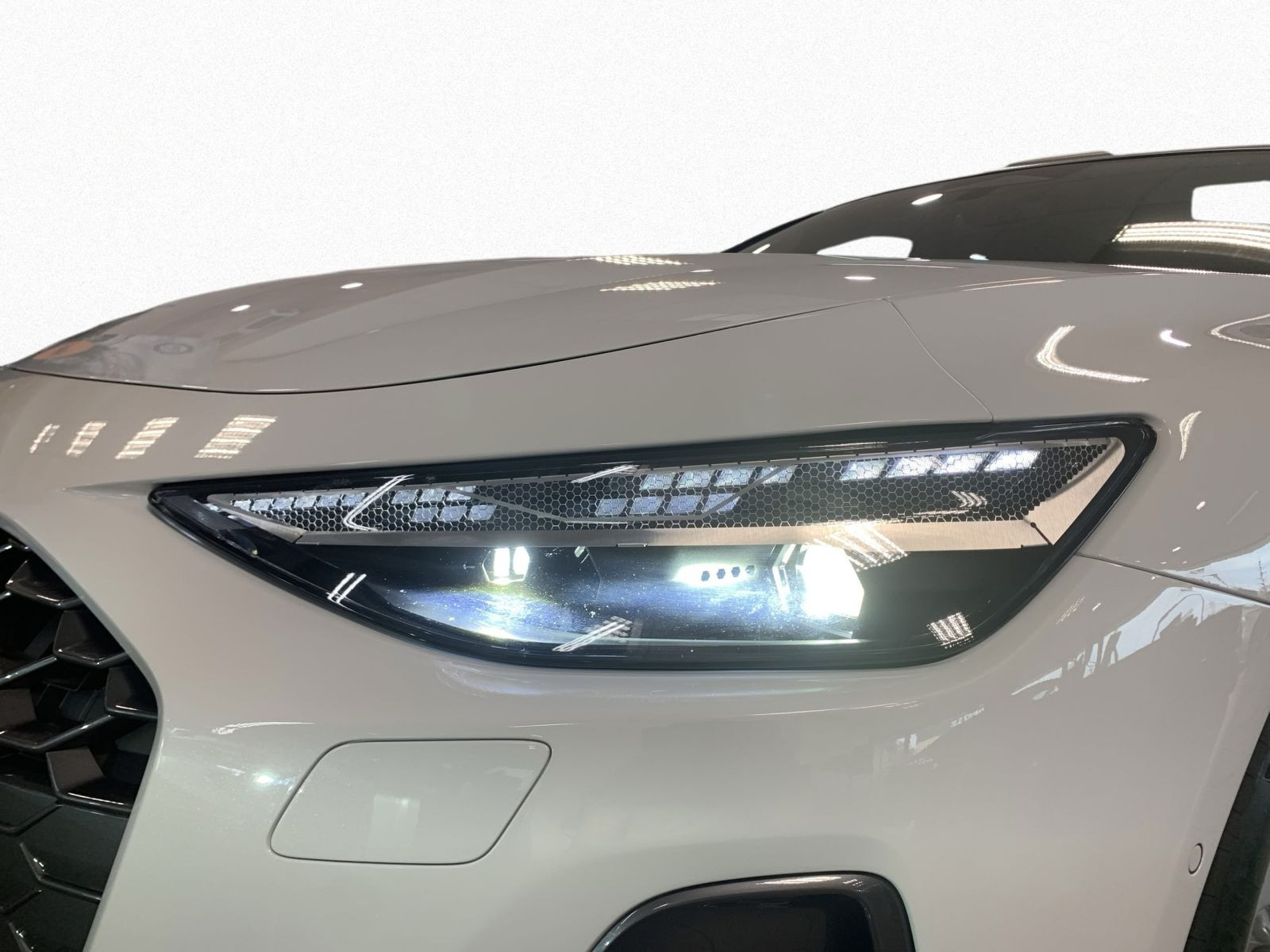 A6 Avant TDI MATRIX LED+360° KAMERA+PANO+AHK+VCP