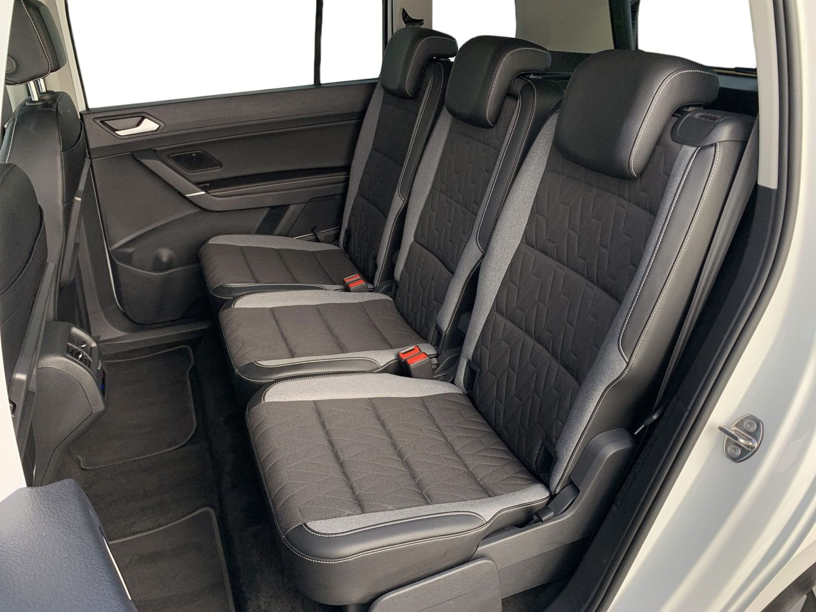 Touran 2.0 TDI COMFORTLINE ENERGY DSG IQ LIGHT+KAMERA+AHK