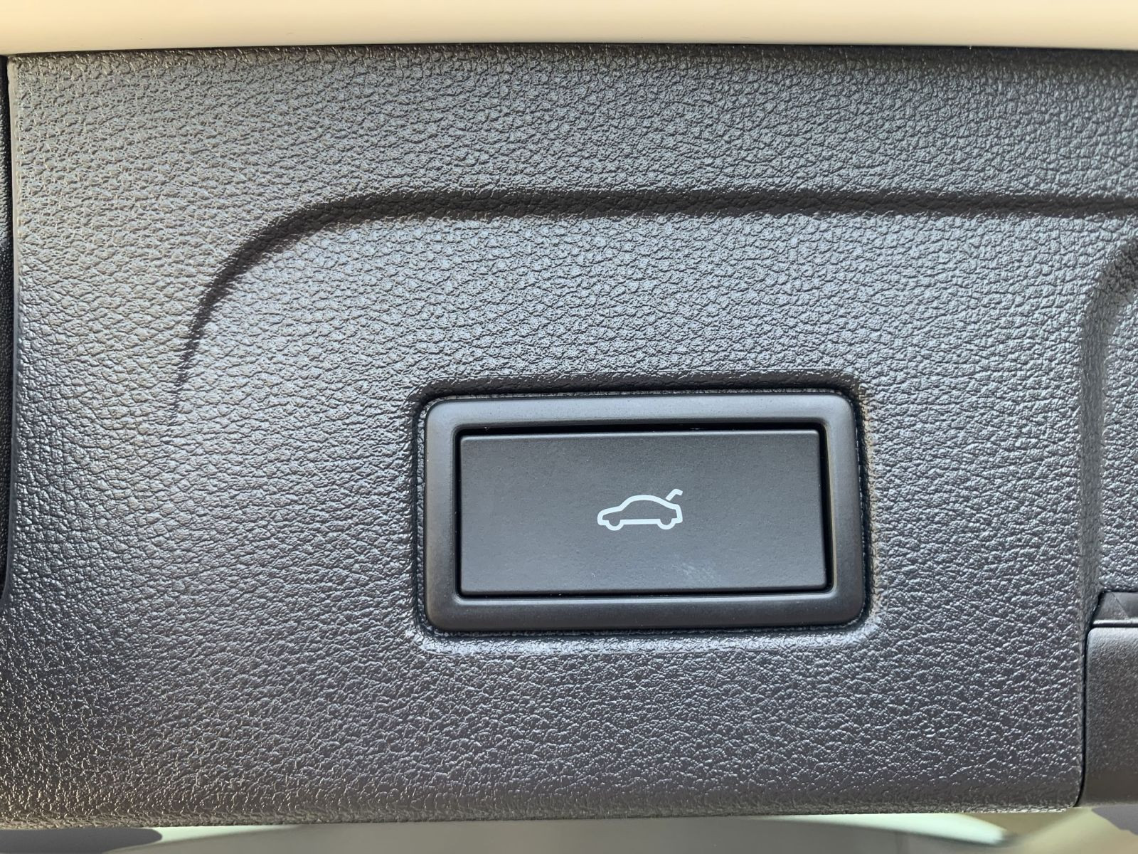Touran 2.0 TDI COMFORTLINE ENERGY DSG IQ LIGHT+KAMERA+AHK