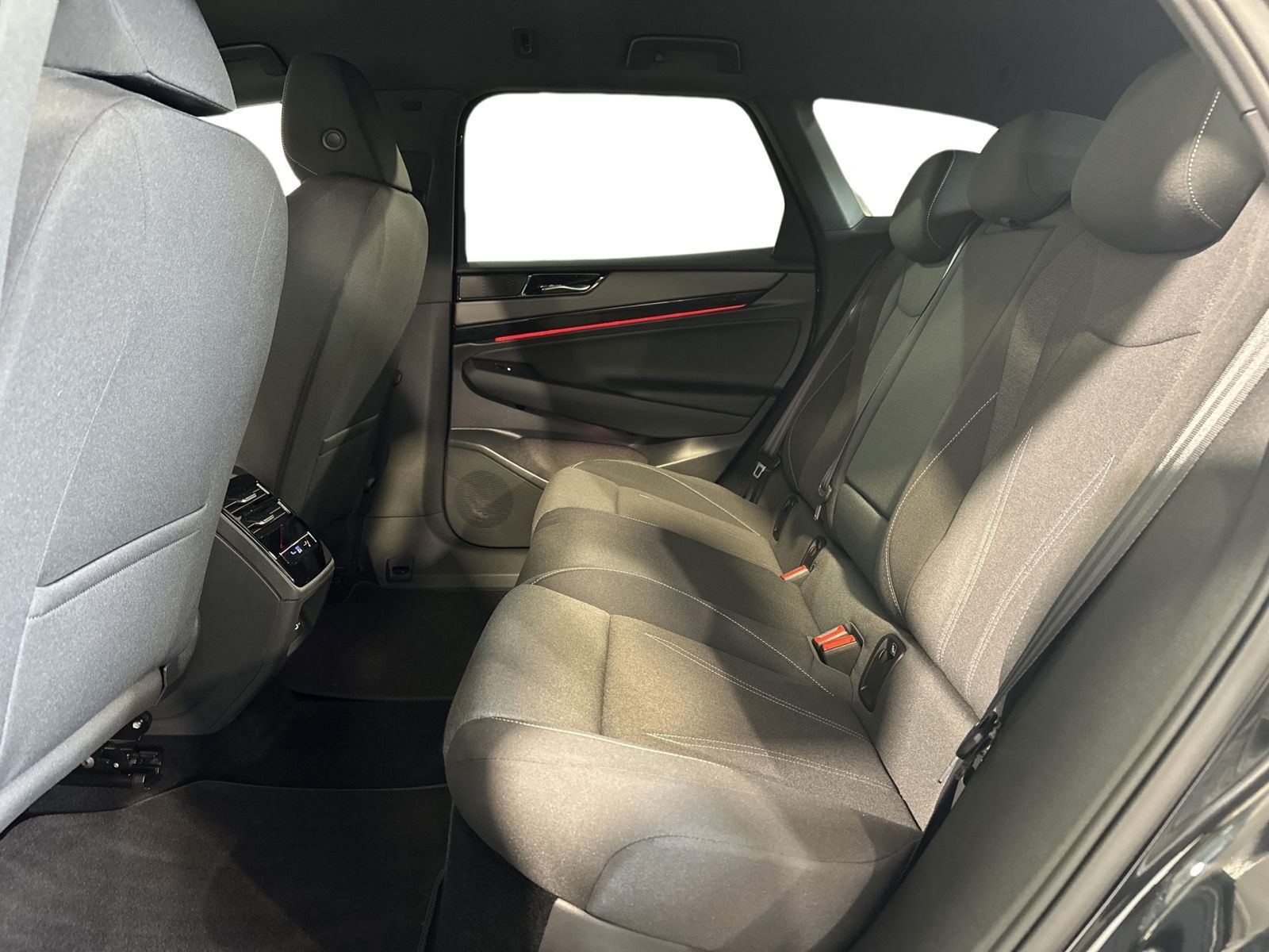 ID.7 Tourer PRO IQ LIGHT+KAMERA+AHK+AUGM HUD