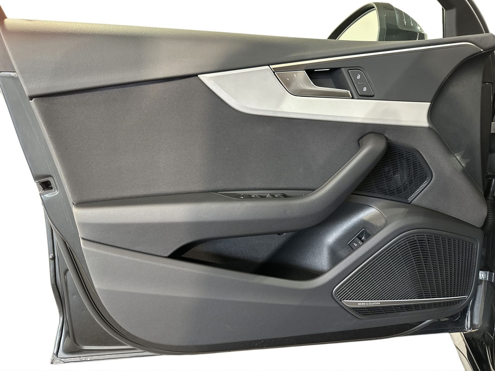 A4 Avant 35 TDI ADVANCED LED+AHK+MMI NAVI+B&O+LM