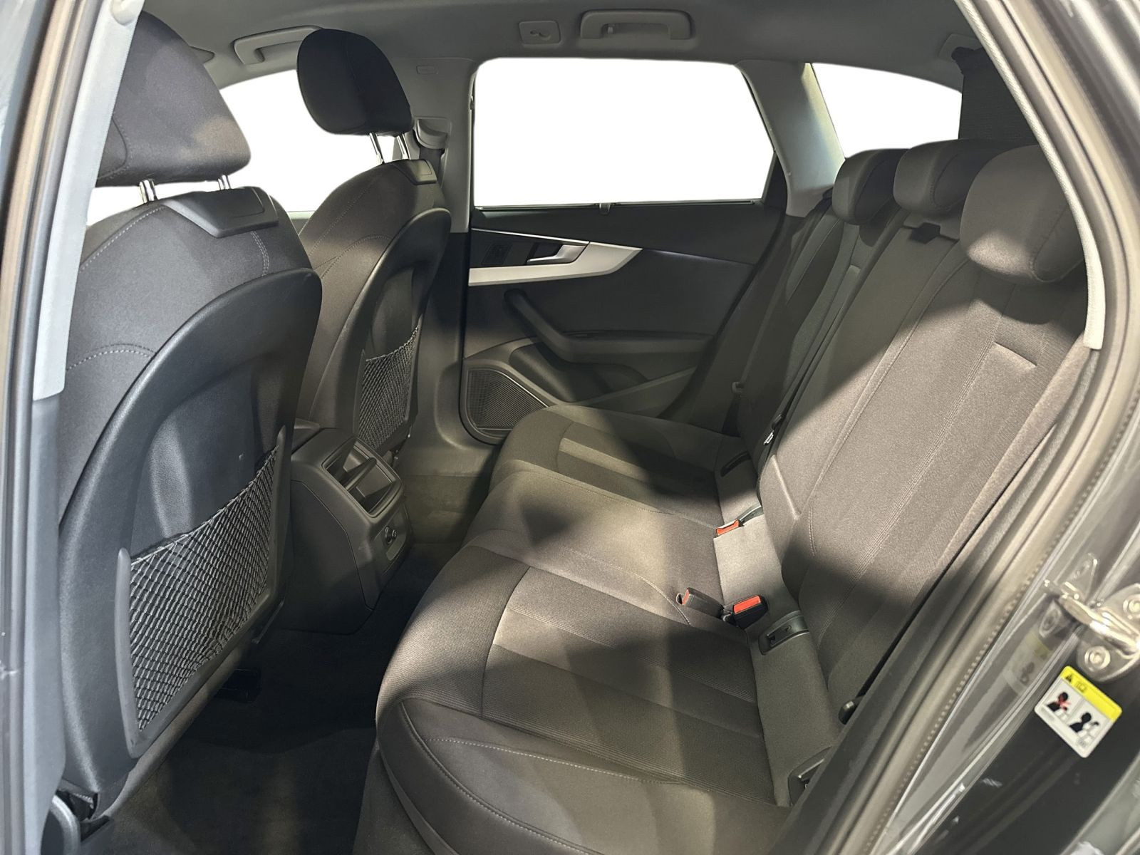 A4 Avant 35 TDI ADVANCED LED+AHK+MMI NAVI+B&O+LM