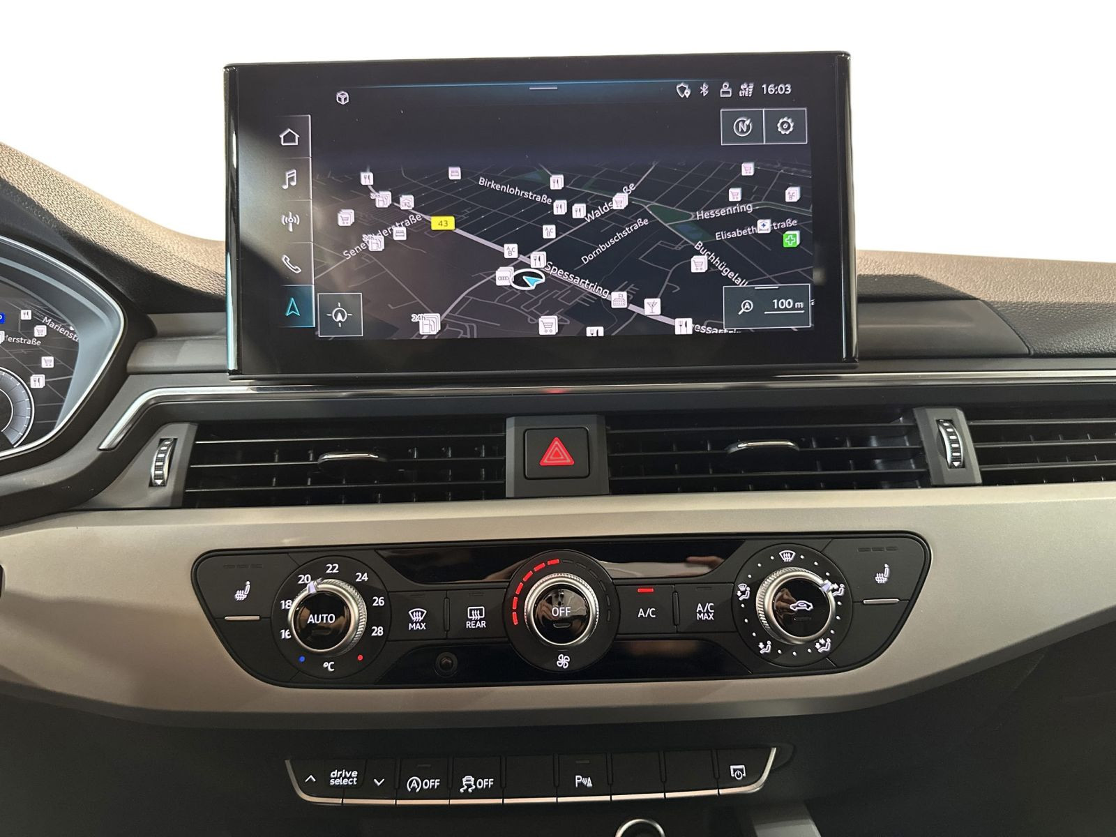 A4 Avant 35 TDI ADVANCED LED+AHK+MMI NAVI+B&O+LM