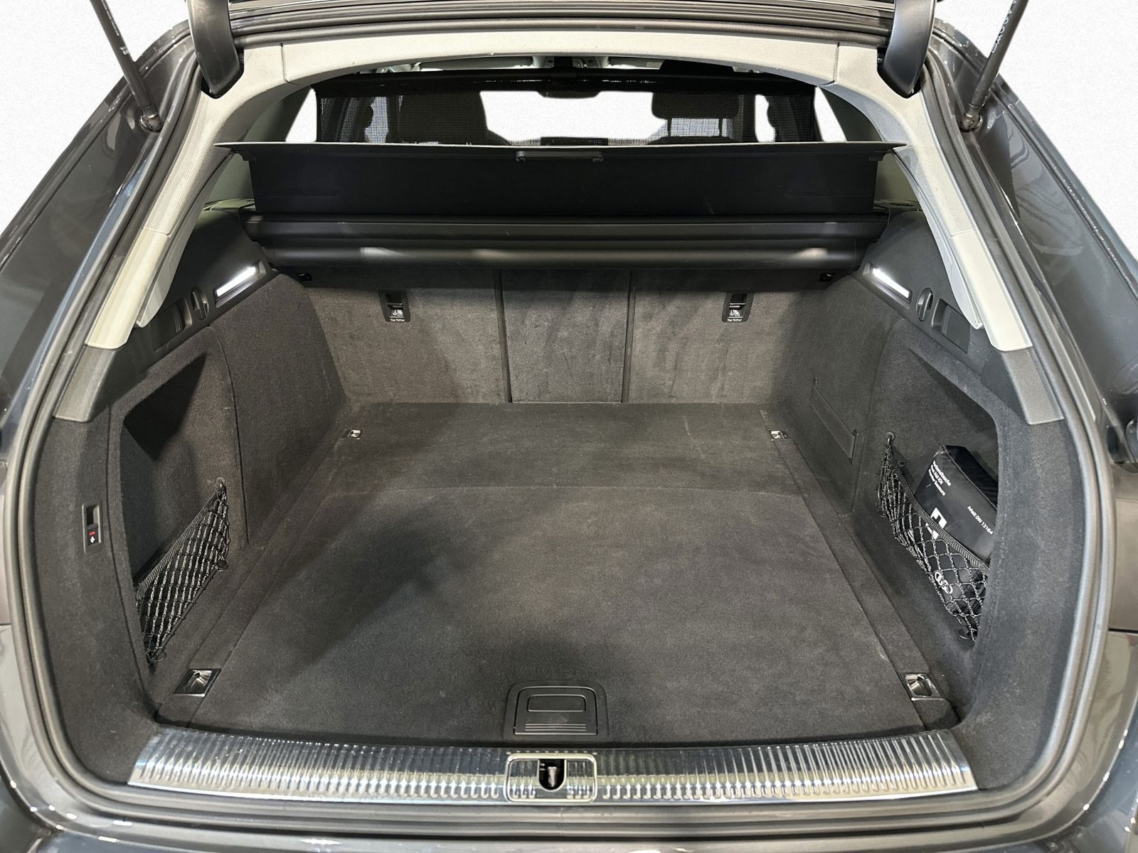 A4 Avant 35 TDI ADVANCED LED+AHK+MMI NAVI+B&O+LM