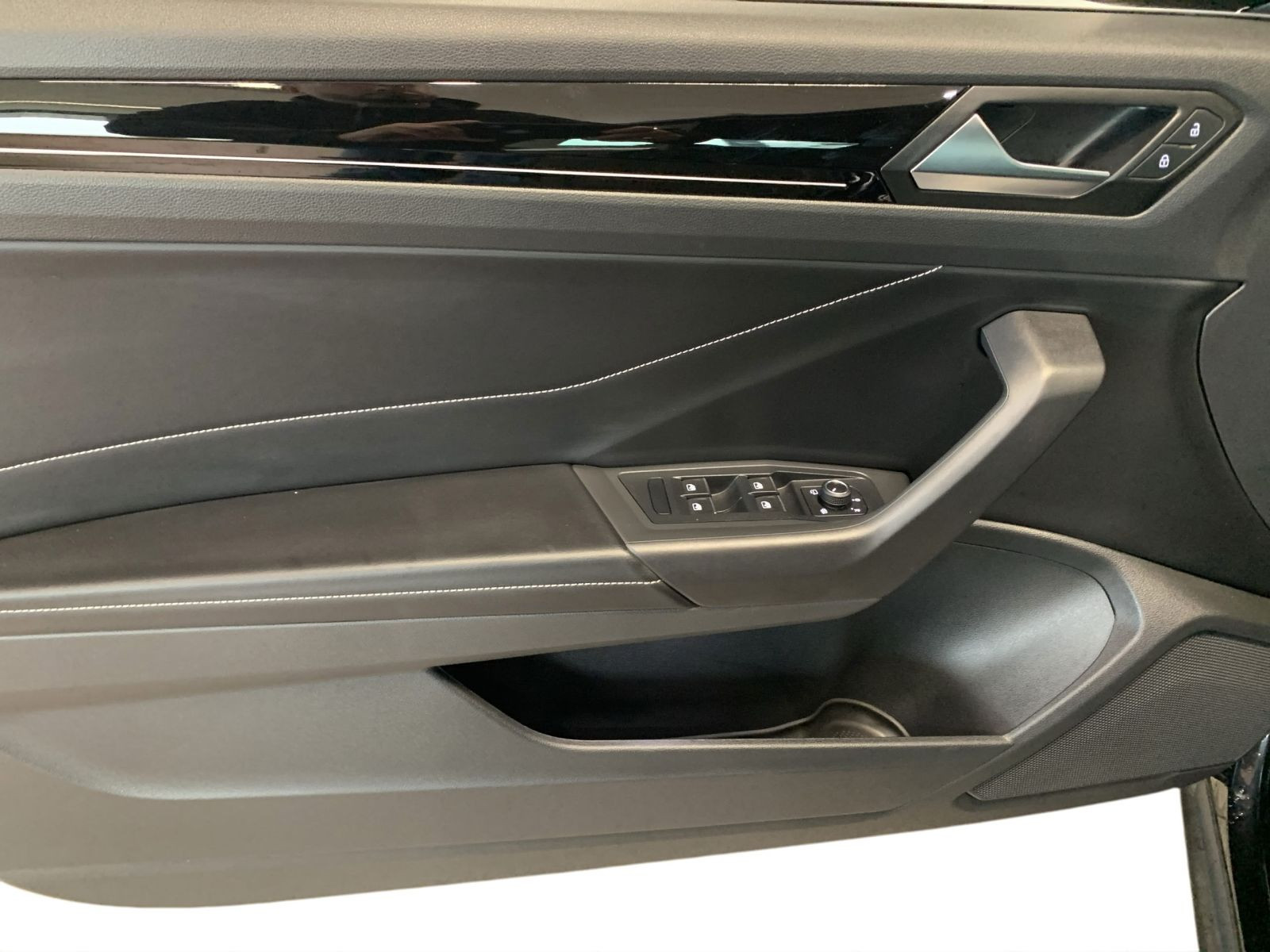 T-Roc Cabriolet 1.5 TSI DSG R LINE +LED+AHK+ACC+