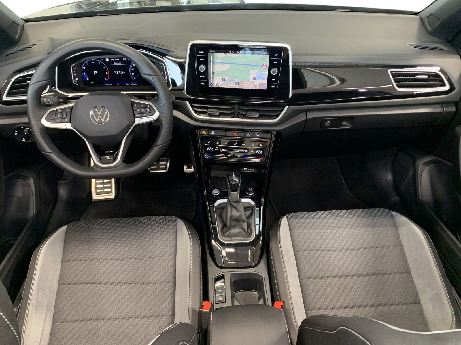 T-Roc Cabriolet 1.5 TSI DSG R LINE +LED+AHK+ACC+