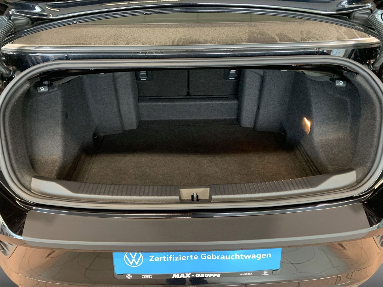 T-Roc Cabriolet 1.5 TSI DSG R LINE +LED+AHK+ACC+