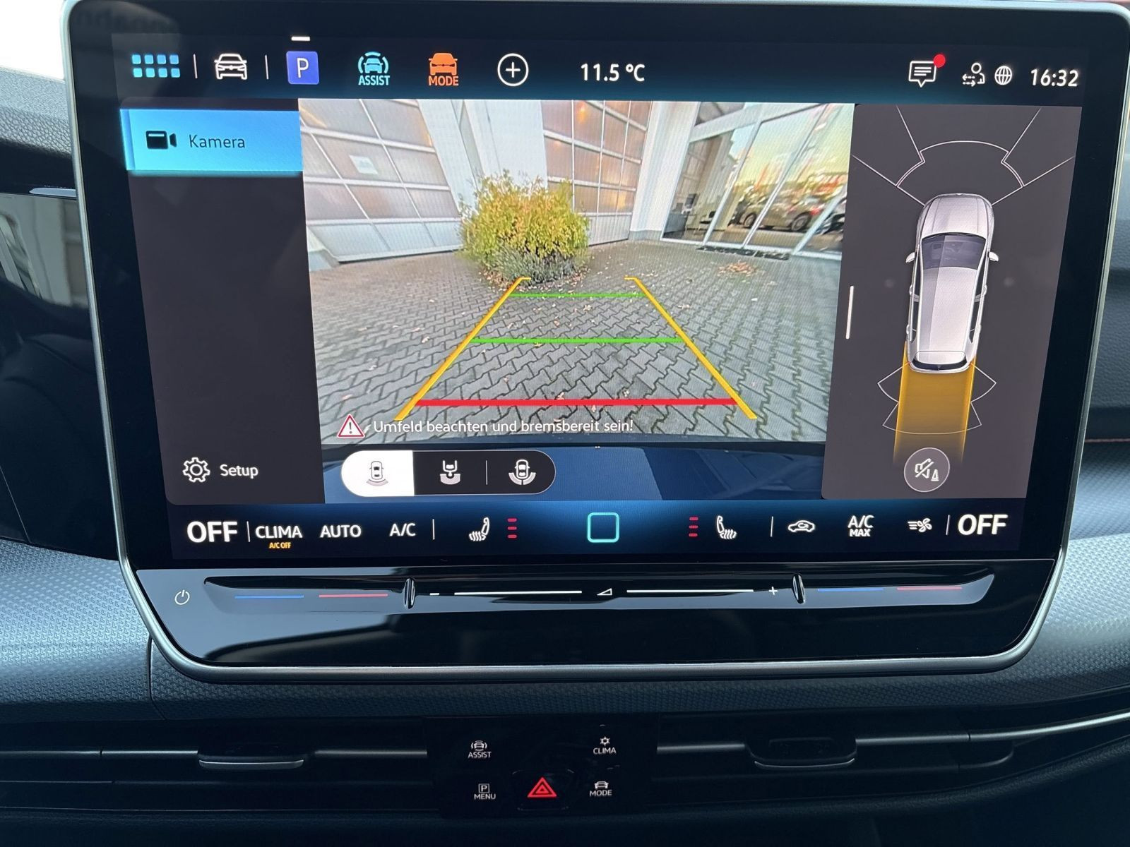 Golf VIII 1.5 eHybrid DSG ENERGY LED+AHK+PANO+ACC