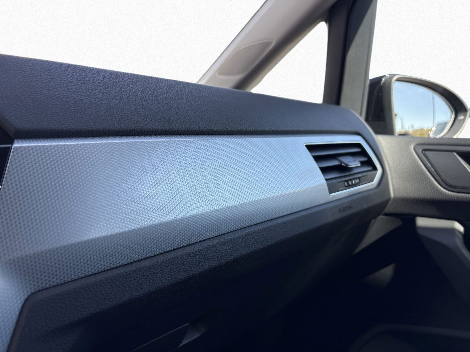 Touran 2.0 TDI DSG ENERGY 7-SITZER IQ.LIGHT+AHK+