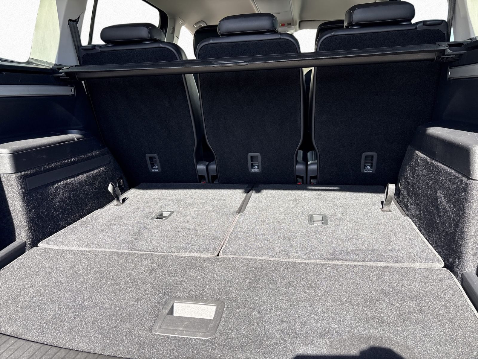 Touran 2.0 TDI DSG ENERGY 7-SITZER IQ.LIGHT+AHK+