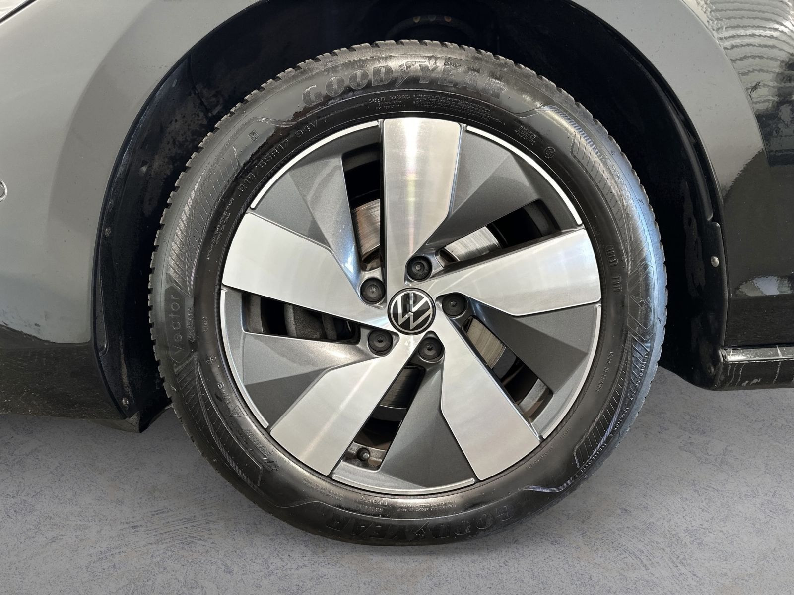 Passat Variant 2.0 TDI BUSINESS 360°+AHK+ACC+LED+NAVI