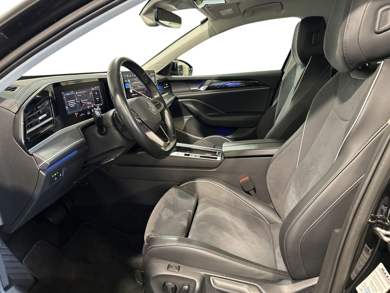 Passat Variant 2.0 TDI BUSINESS 360°+AHK+ACC+LED+NAVI