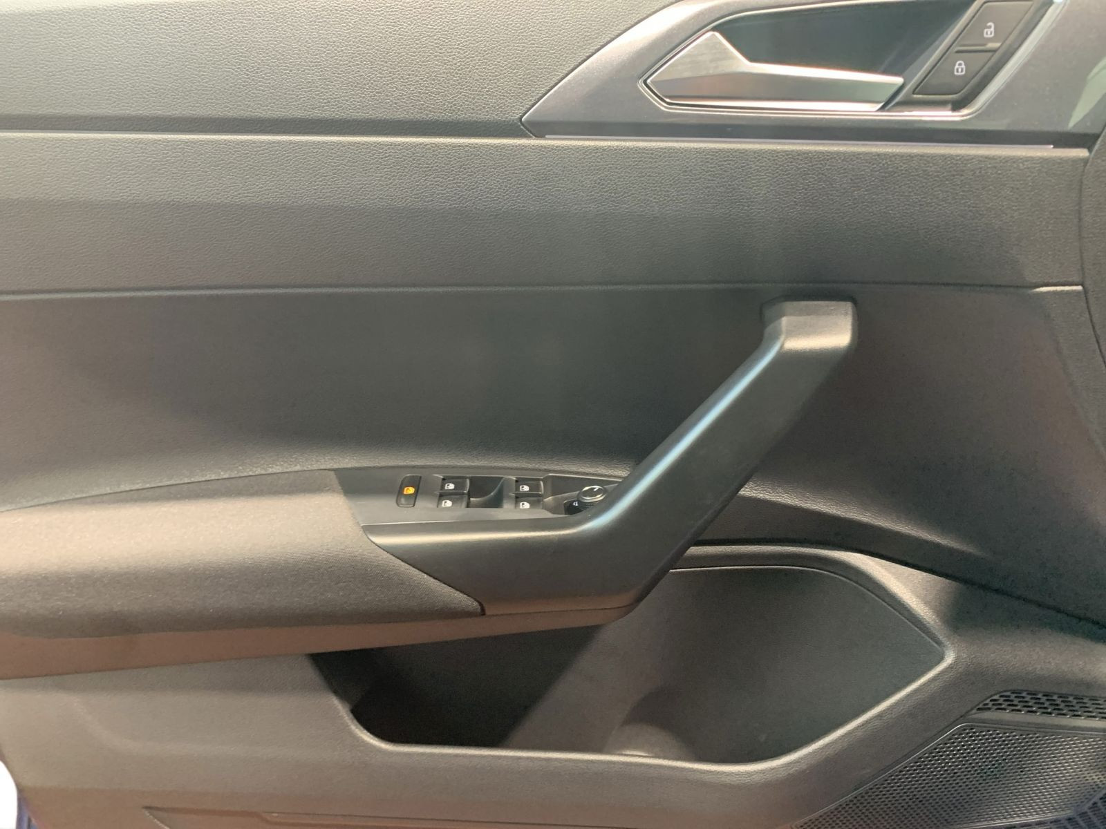 Polo GTI 2.0 TSI DSG IQ.LIGHT+KAMERA+APP+ACC+DCP