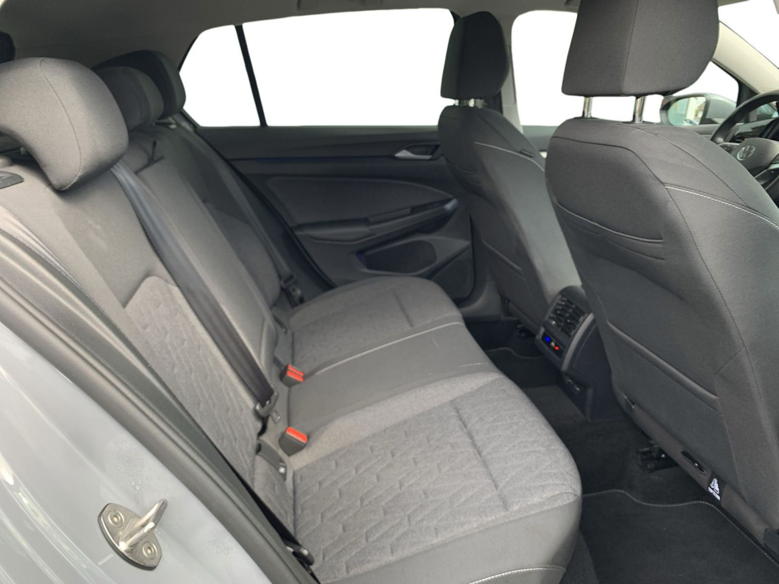 Golf VIII MOVE 1.0 TSI +LED+APP+DCP+KAMERA+NAVI+