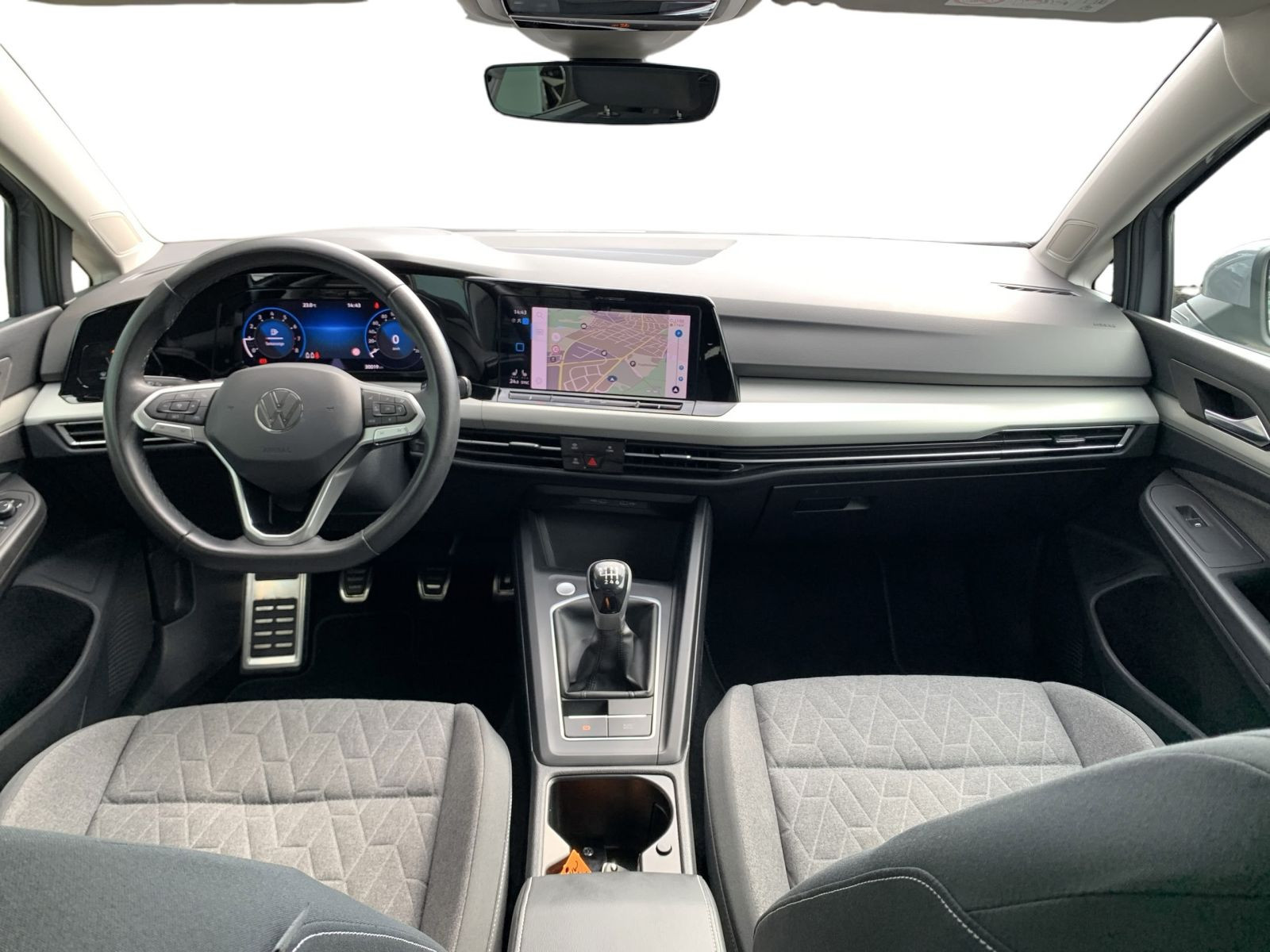 Golf VIII MOVE 1.0 TSI +LED+APP+DCP+KAMERA+NAVI+