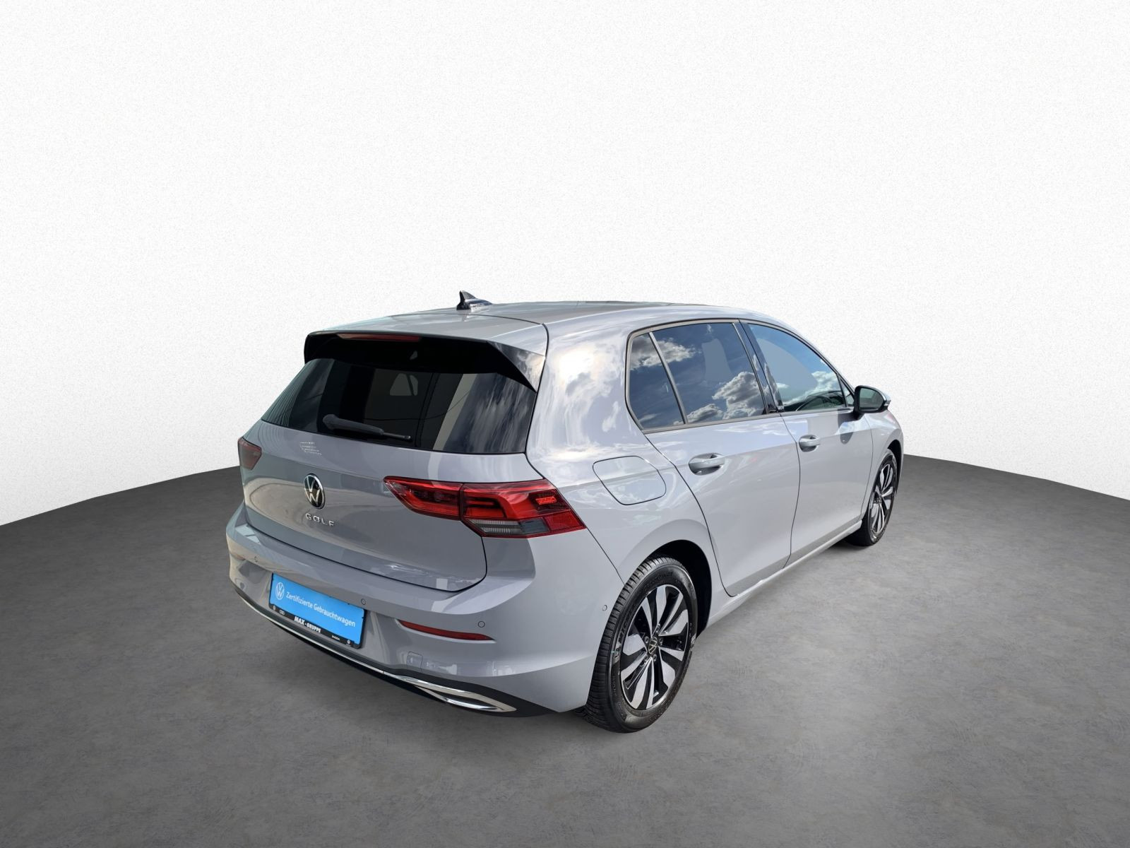 Golf VIII MOVE 1.0 TSI +LED+APP+DCP+KAMERA+NAVI+