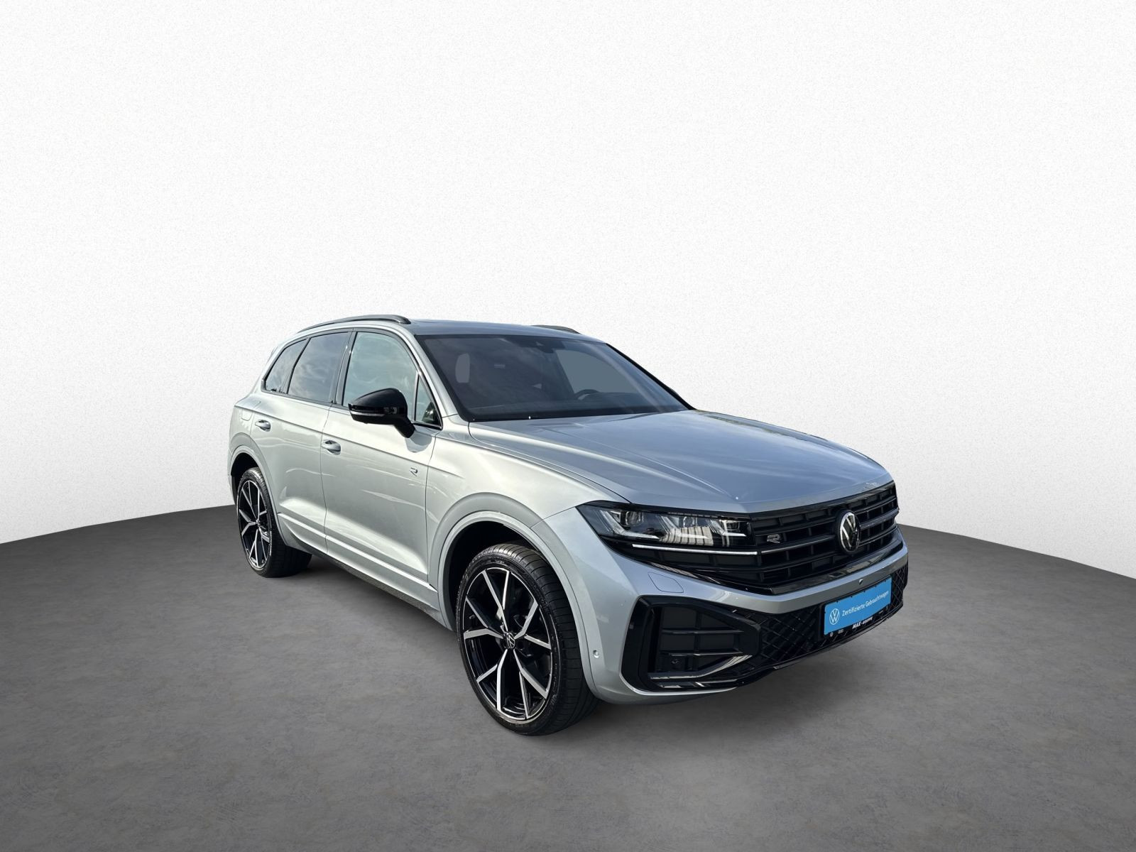 Touareg 3.0 TDI DSG 4M R LINE IQ.LIGHT+AHK+PANO+