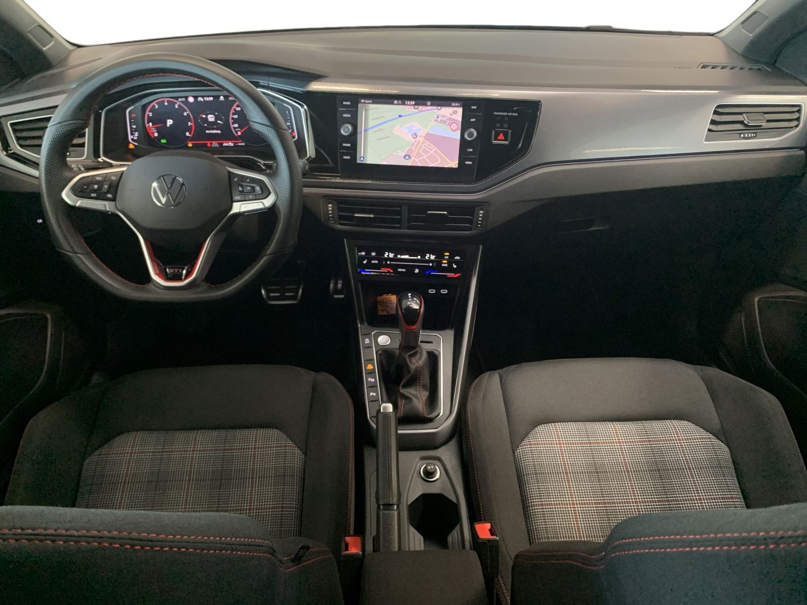 Polo GTI 2.0 TSI DSG IQ.LIGHT+KAMERA+DCP+APP+NAV