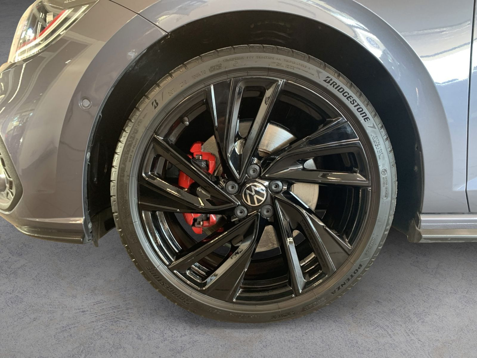 Polo GTI 2.0 TSI DSG IQ.LIGHT+KAMERA+DCP+APP+NAV