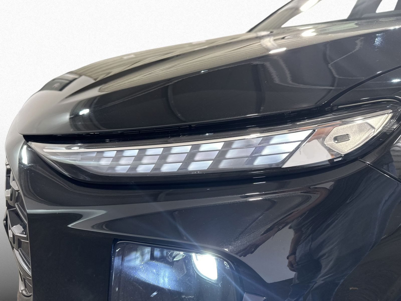 Q3 Sportback 2.0 TDI S LINE LED+AHK+HUD+SONOS+LM