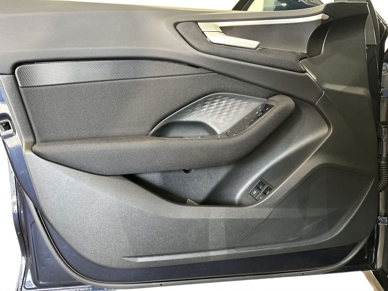 A5 Avant e-hybrid QUATT +LED+AHK+KAMERA+VCP+ALU+
