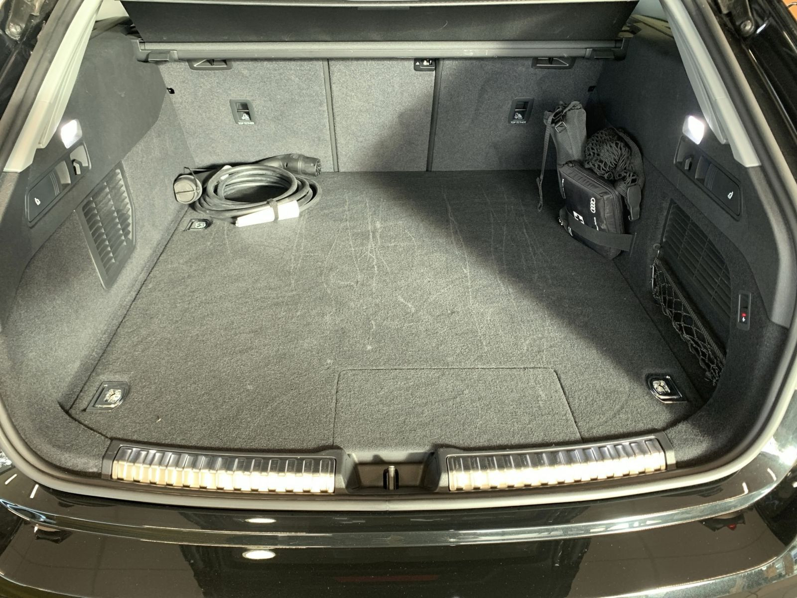A5 Avant e-hybrid QUATT +LED+AHK+KAMERA+VCP+ALU+