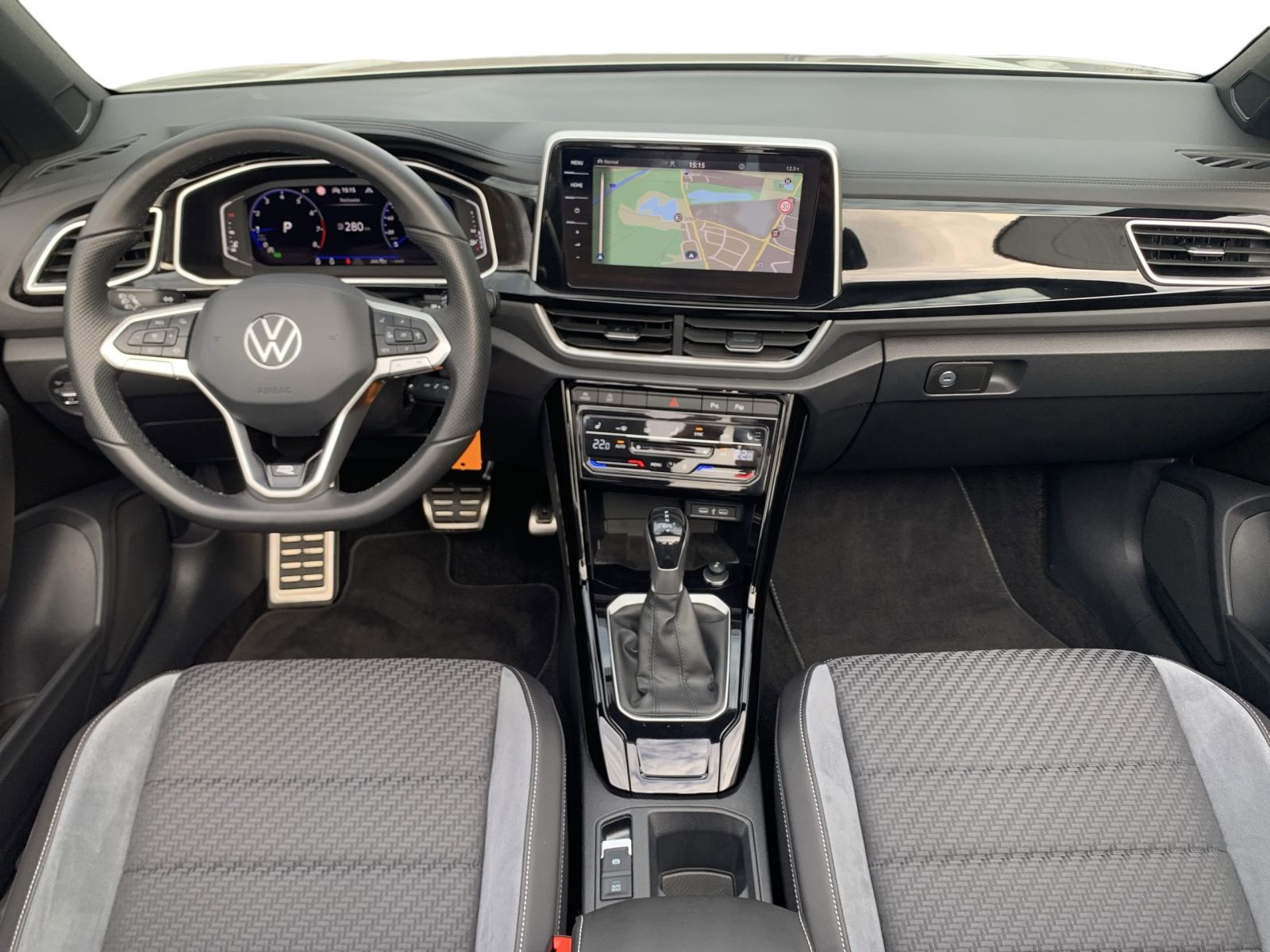 T-Roc Cabriolet 1.5 TSI DSG R LINE IQ.LIGHT+AHK+