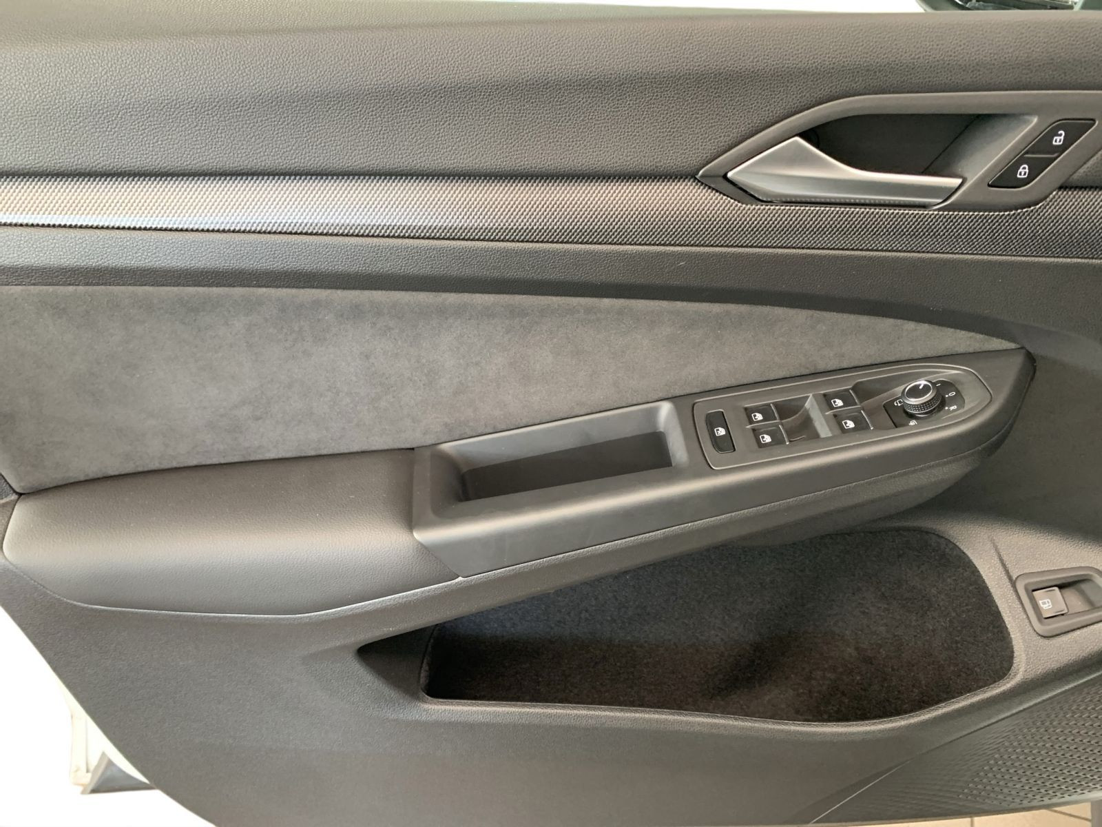 Golf VIII GTE 1.5 TSI eHYBRID IQ LIGHT+PANO+KAM+AHK