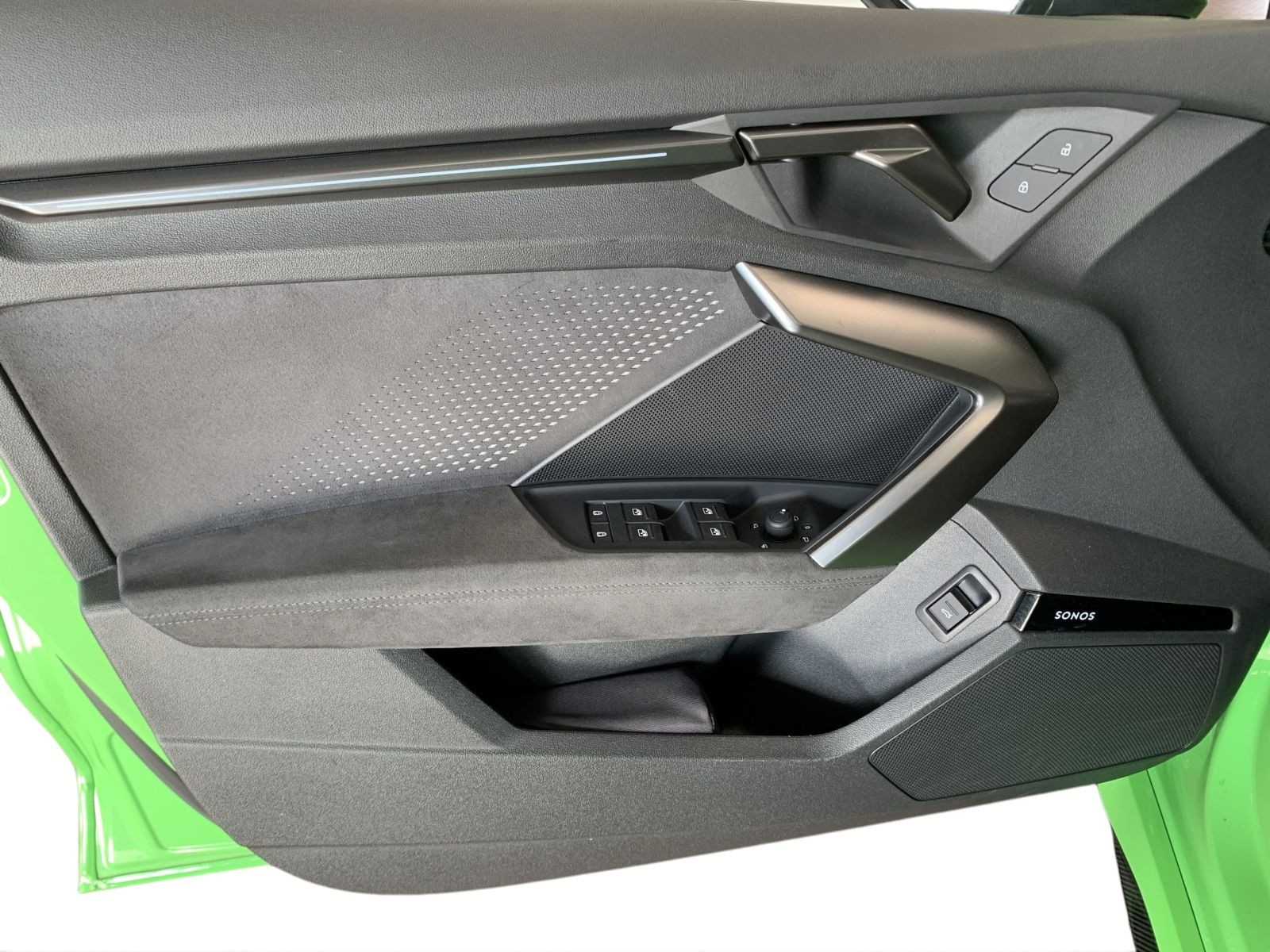 RS3 Sportback SCHALENSITZE 280KM/H +HUD+SONOS+MATRIX+SAGA