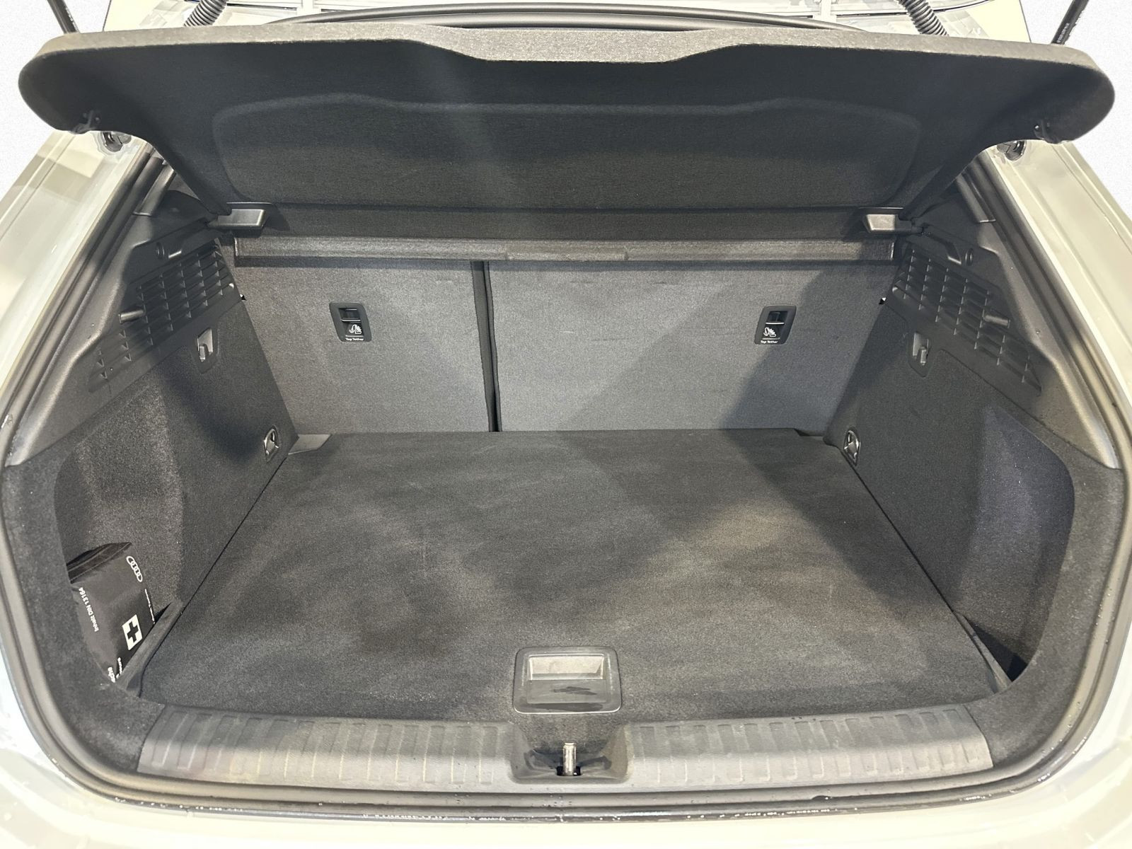 A3 Sportback 2.0 TDI S LINE SONOS+MATRIX+AHK+PANO+HUD