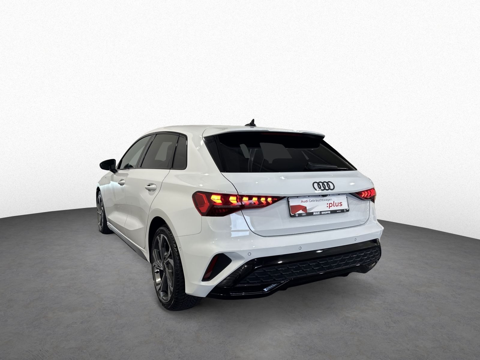 A3 Sportback 2.0 TDI S LINE SONOS+MATRIX+AHK+PANO+HUD