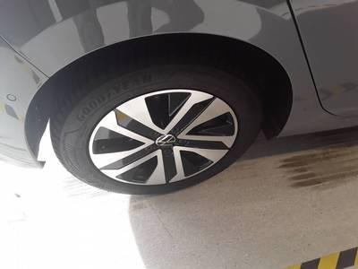Golf VIII 1.5 TSI ENERGY LED+KAMERA+PANO+DCP+APP