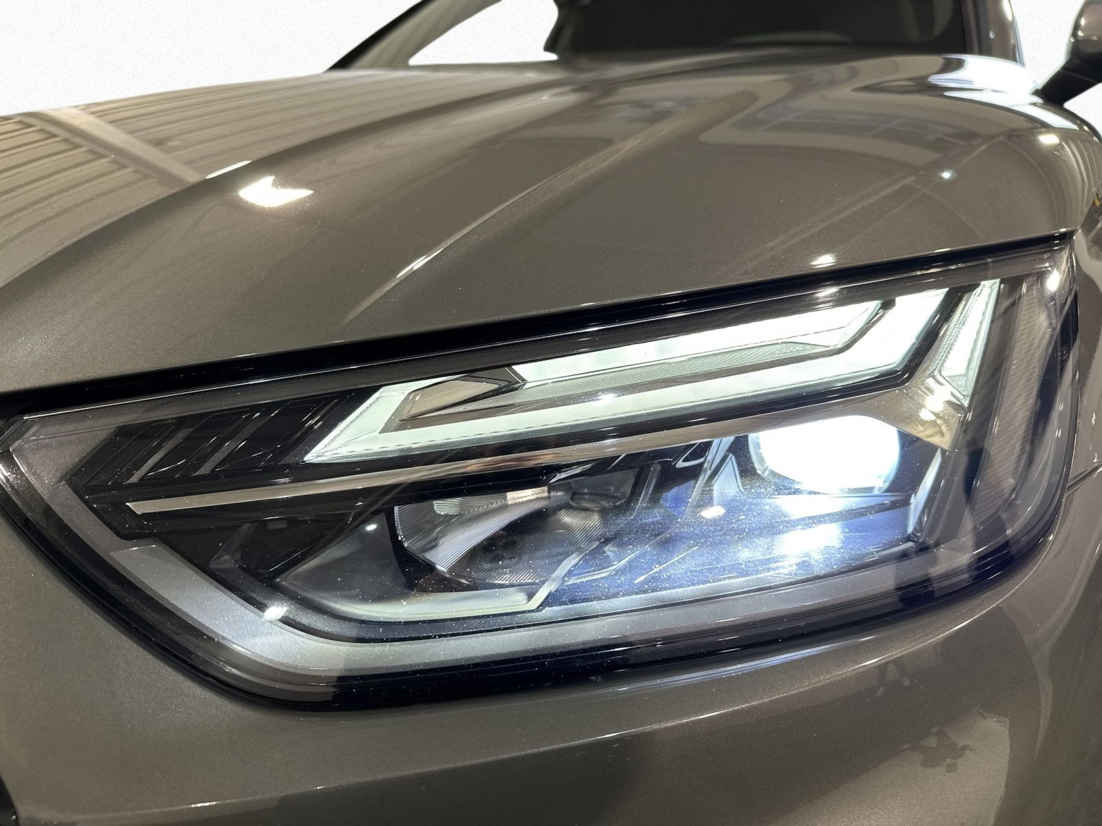 Q5 40 TFSI QUATT S LINE +LED+OPTIK+VCP+NAVI+ALU+