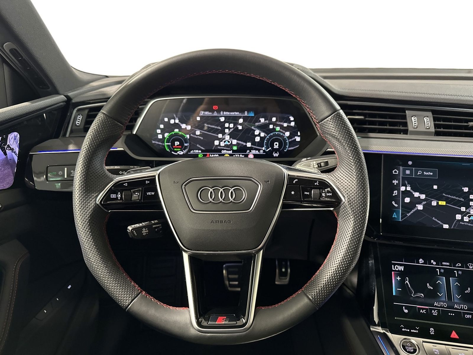 Q8 Sportback e-tron 55 QUATT S LINE MATRIX+OPTIK