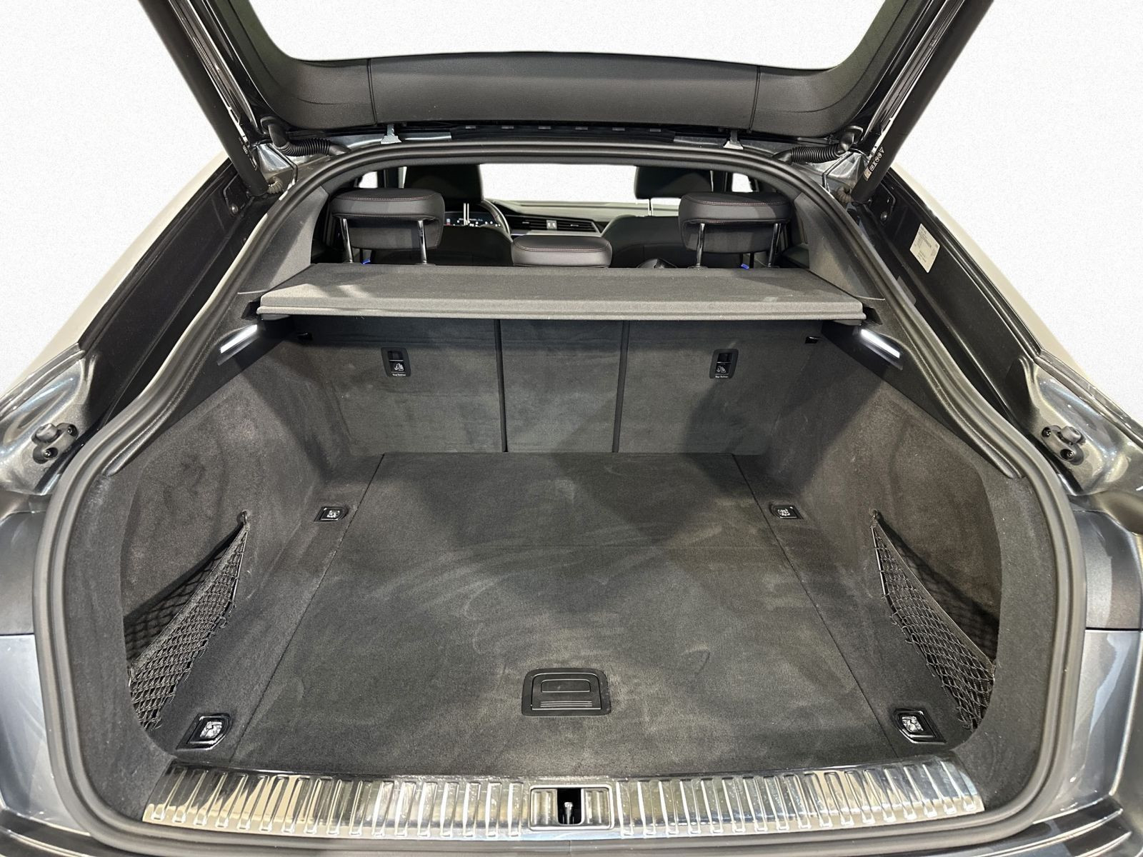 Q8 Sportback e-tron 55 QUATT S LINE MATRIX+OPTIK
