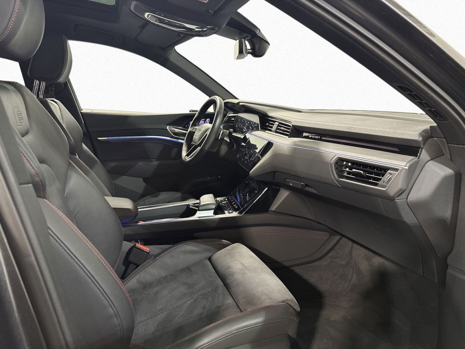 Q8 Sportback e-tron 55 QUATT S LINE MATRIX+OPTIK