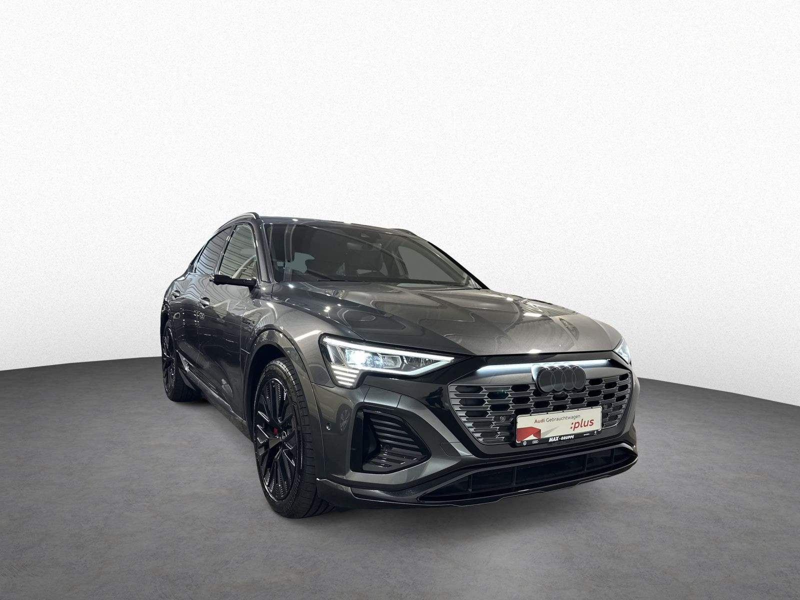 Q8 Sportback e-tron 55 QUATT S LINE MATRIX+OPTIK
