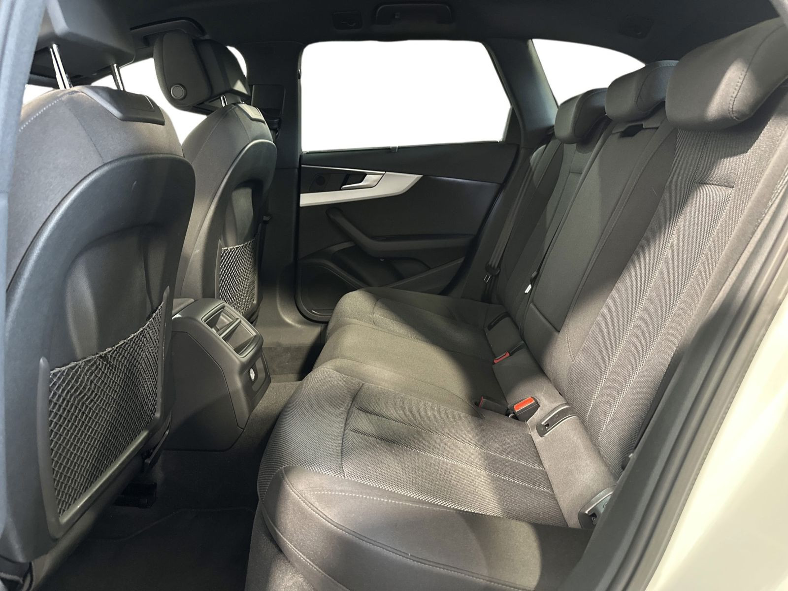 A4 Avant 30 TDI LED+VCP+PDC+ACC+SMARTPHONE INTERFACE