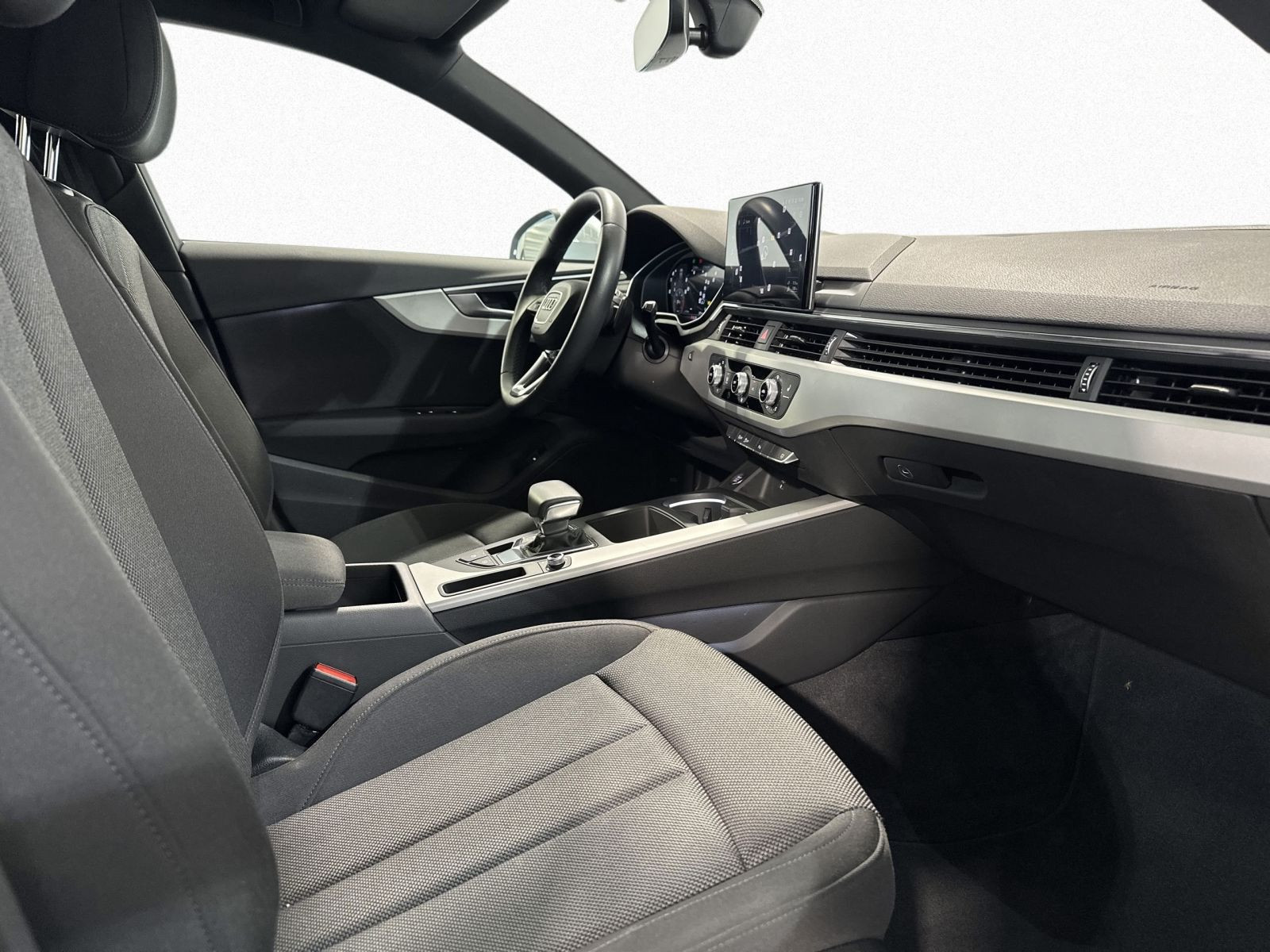 A4 Avant 30 TDI LED+VCP+PDC+ACC+SMARTPHONE INTERFACE