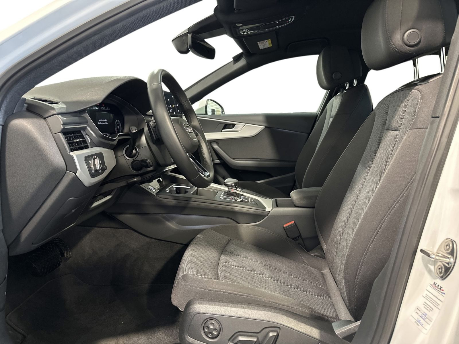 A4 Avant 30 TDI LED+VCP+PDC+ACC+SMARTPHONE INTERFACE