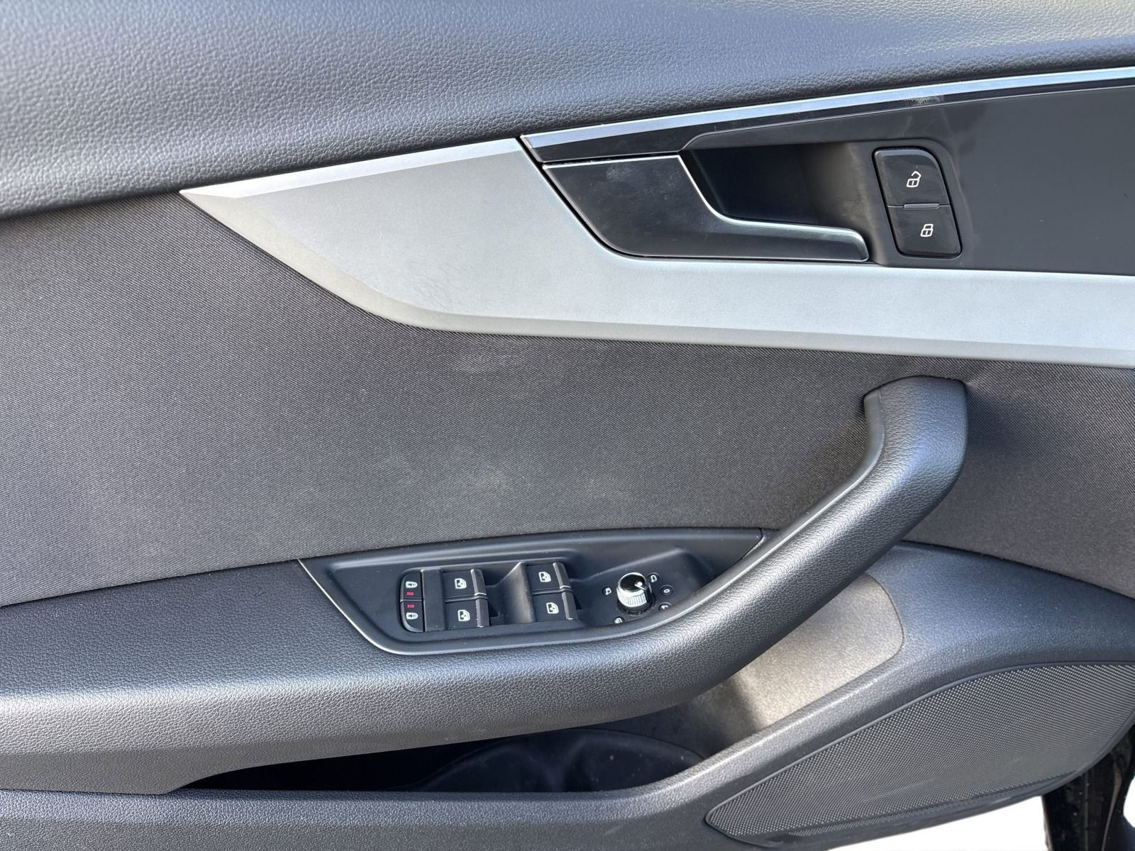 A4 Avant 40 TDI LED+KAMERA+MMI NAVI+ALU+PDC+SHZ+